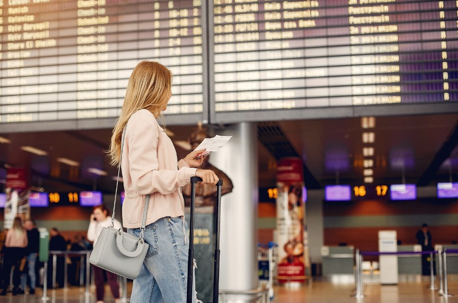 beautiful-girl-standing-airport