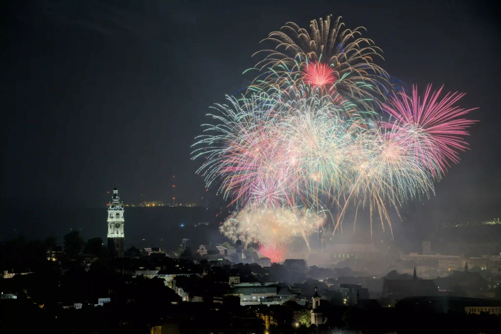 Belgisch vuurwerk tijdens Nationale Feestdag